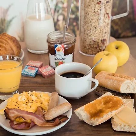 Hotel Centre Perrache 3*